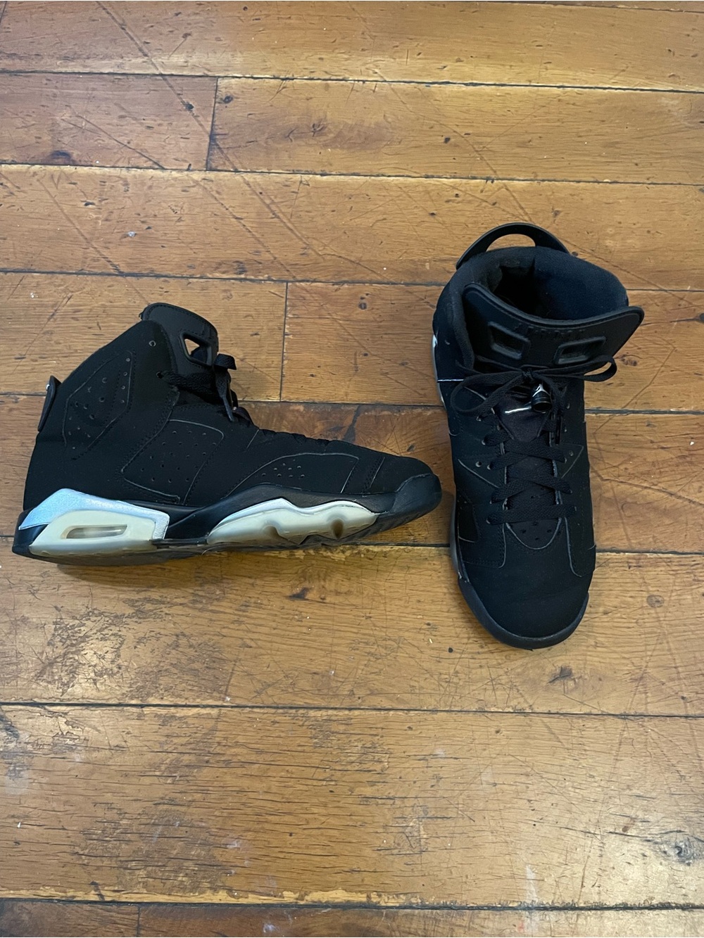 JORDAN Retro 6